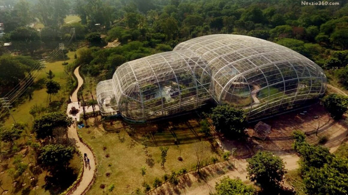 Bird Park Chandigarh at Rock Garden, Sector 1, Chandigarh